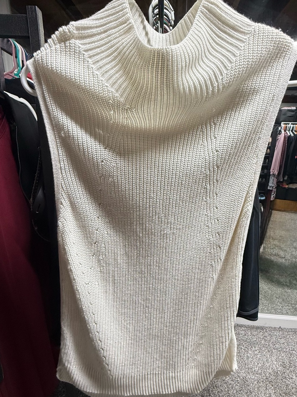 White Sleeveless Knit Sweater Tunic